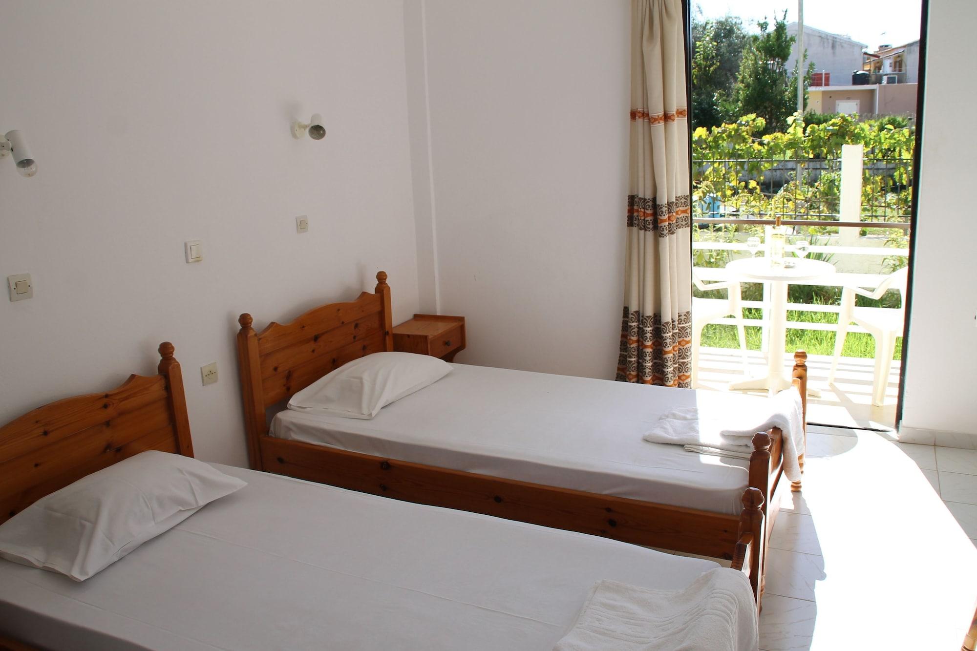 Kavos Central Gardens Екстер'єр фото