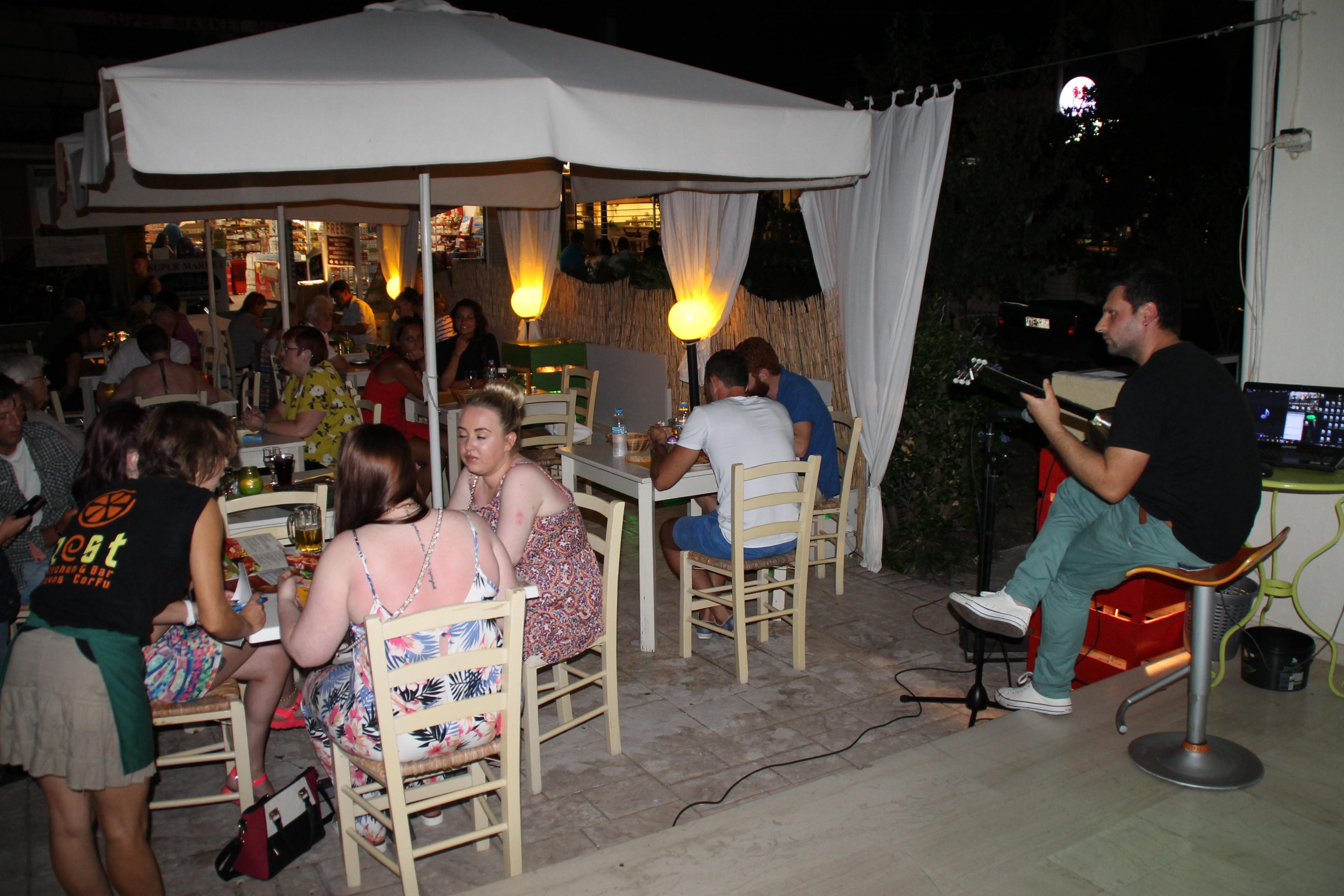 Kavos Central Gardens Екстер'єр фото