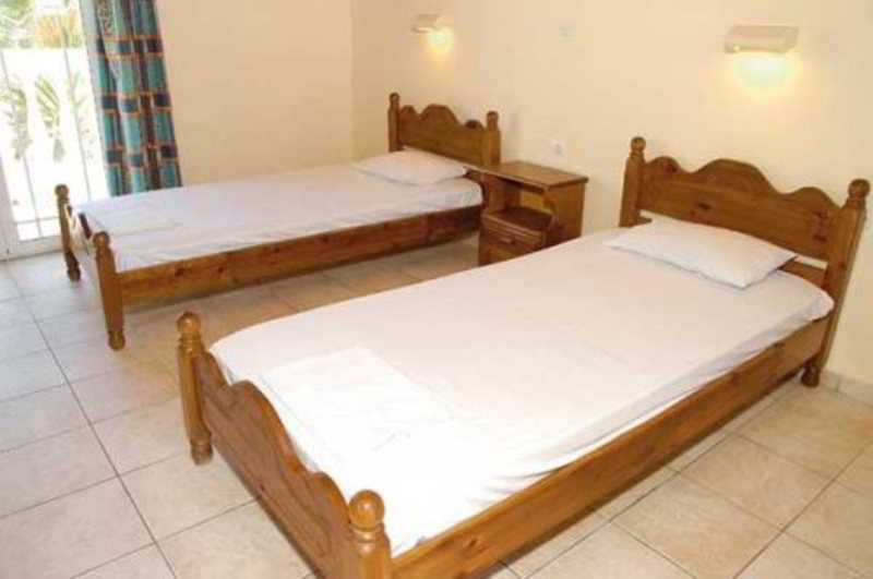Kavos Central Gardens Екстер'єр фото