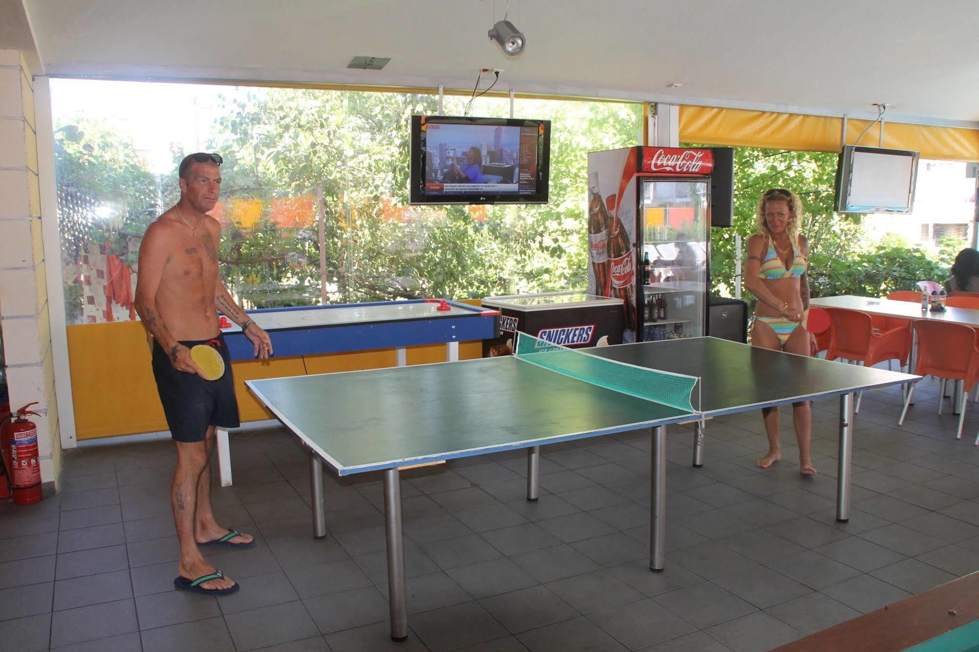 Kavos Central Gardens Екстер'єр фото